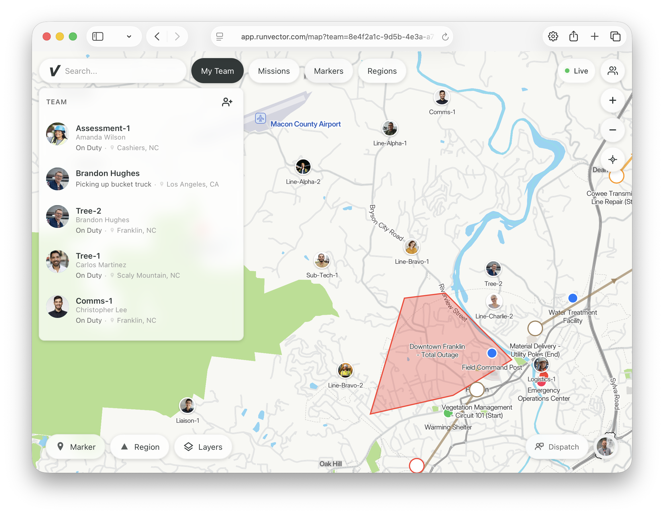 Vector real-time team tracking dashboard showing live GPS positions